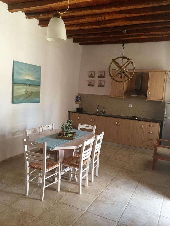 Villa Niki Loutro Room photo